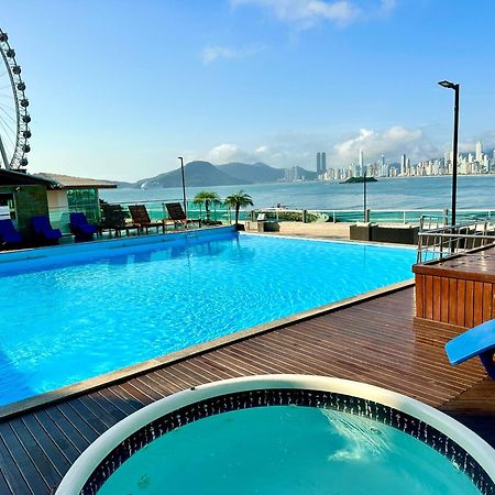 Roda Gigante, Garagem E Piscina Balneario Camboriu Luaran gambar